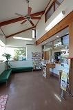 岡山県岡山市東区東平島のあかり薬局平島西店の店内